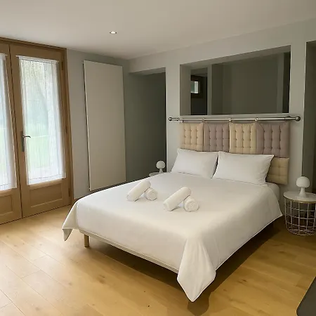 펜션 Maison De Avec Piscine Couverte Et Chauffee *