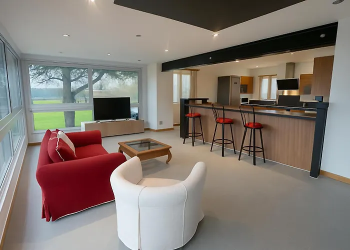 Maison De Avec Piscine Couverte Et Chauffée Hébergement de vacances *